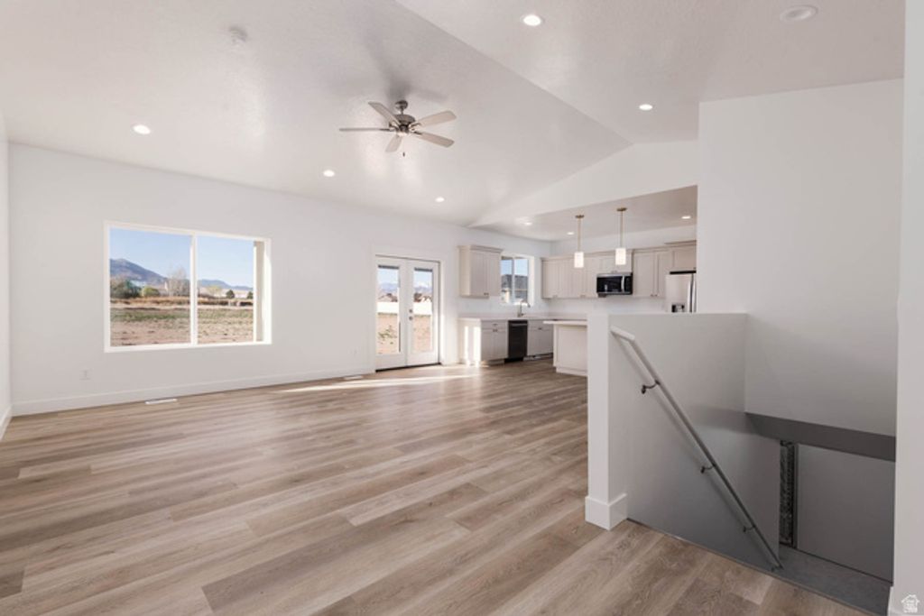 Image 3 of property listing at 363 W 230 N, Monroe, UT 84754