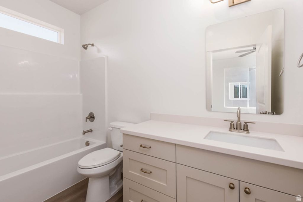 Image 24 of property listing at 363 W 230 N, Monroe, UT 84754