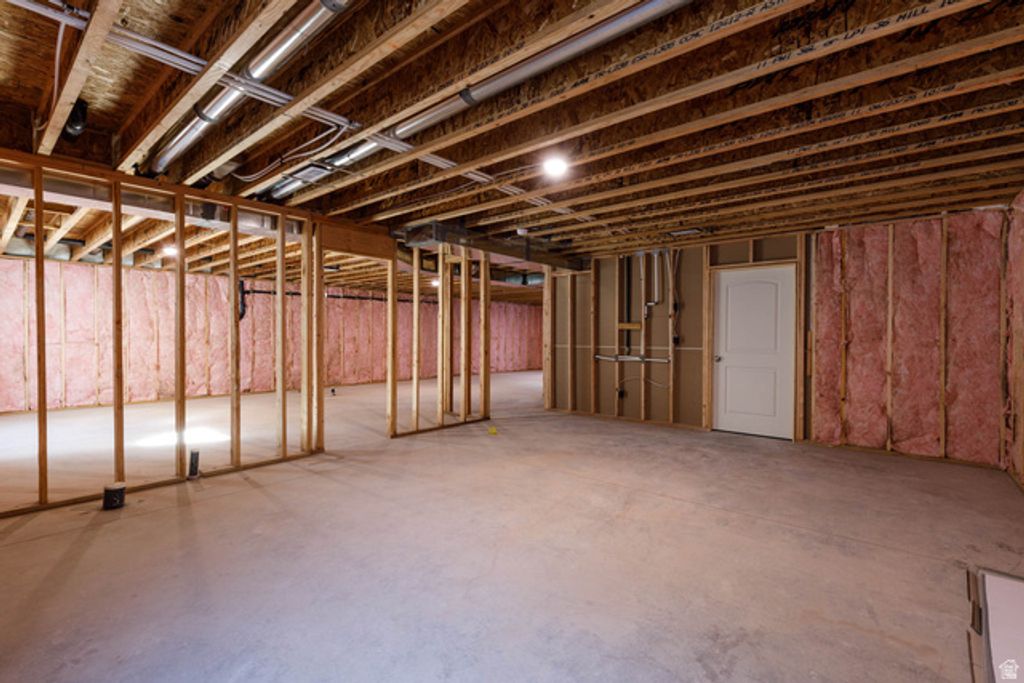 Image 31 of property listing at 363 W 230 N, Monroe, UT 84754