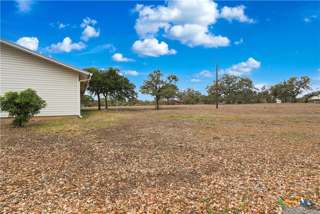 429 Booth Drive, San Marcos, TX 78666