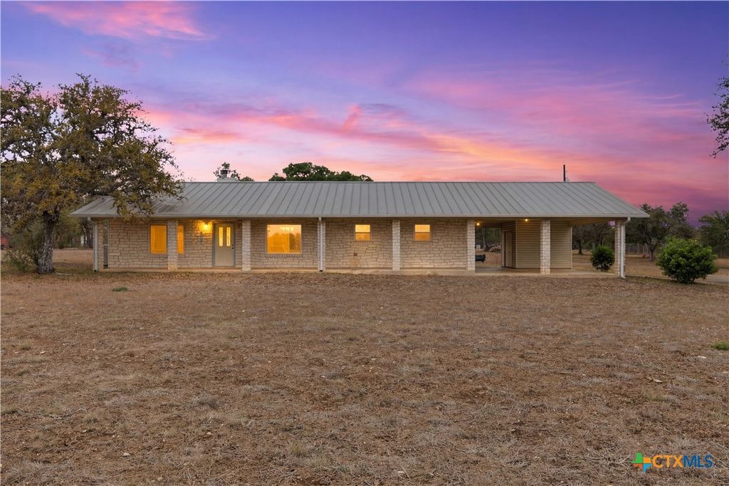 429 Booth Drive, San Marcos, TX 78666