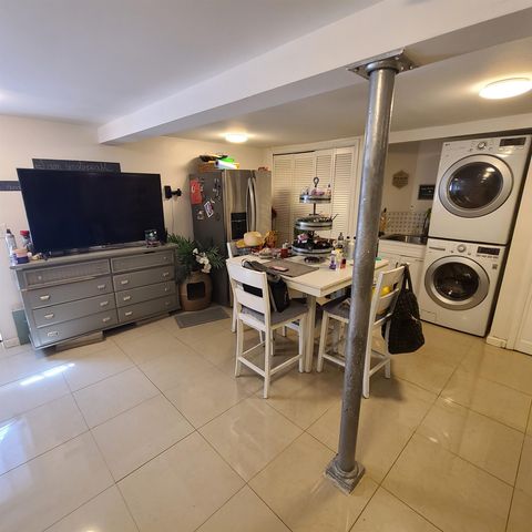 6511 BERGENWOOD AVE, North Bergen, NJ 07047