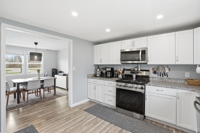 4906 W 109th Avenue, Crown Point, IN 46307