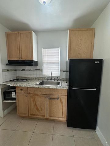 17 Detroit Street 4, Lake Worth, FL 33461