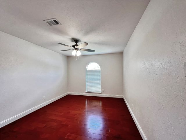 1410 Independence Trail, Grand Prairie, TX 75052