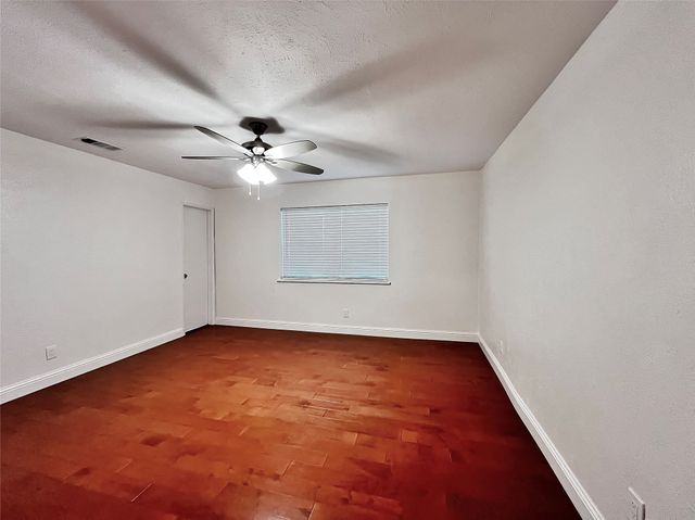 1410 Independence Trail, Grand Prairie, TX 75052