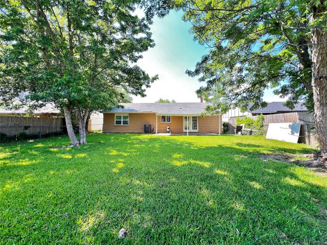1410 Independence Trail, Grand Prairie, TX 75052