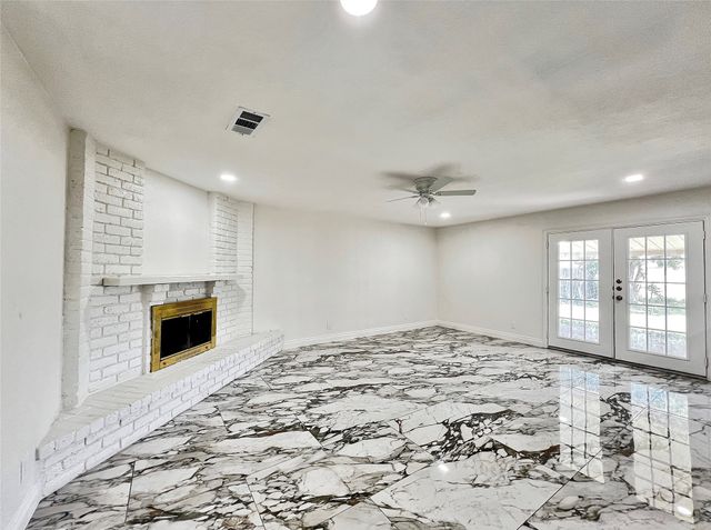 1410 Independence Trail, Grand Prairie, TX 75052