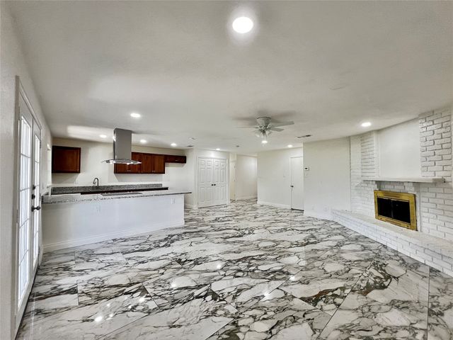 1410 Independence Trail, Grand Prairie, TX 75052
