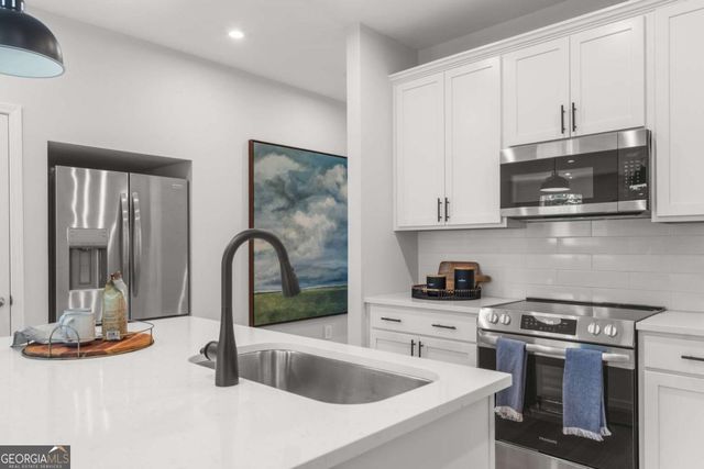 518 Crown Drive 10, Emerson, GA 30137