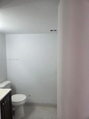 4174 Inverrary Drive 805, Lauderhill, FL 33319