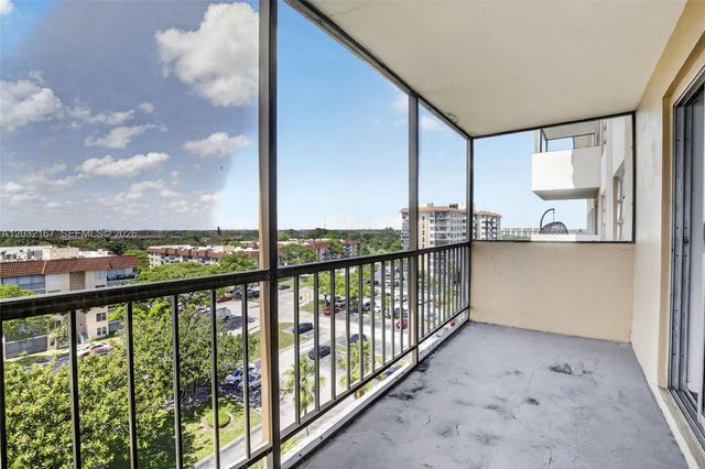4174 Inverrary Drive 805, Lauderhill, FL 33319