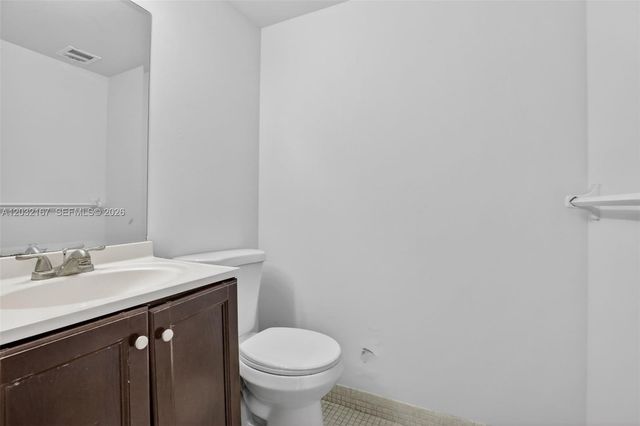 4174 Inverrary Drive 805, Lauderhill, FL 33319