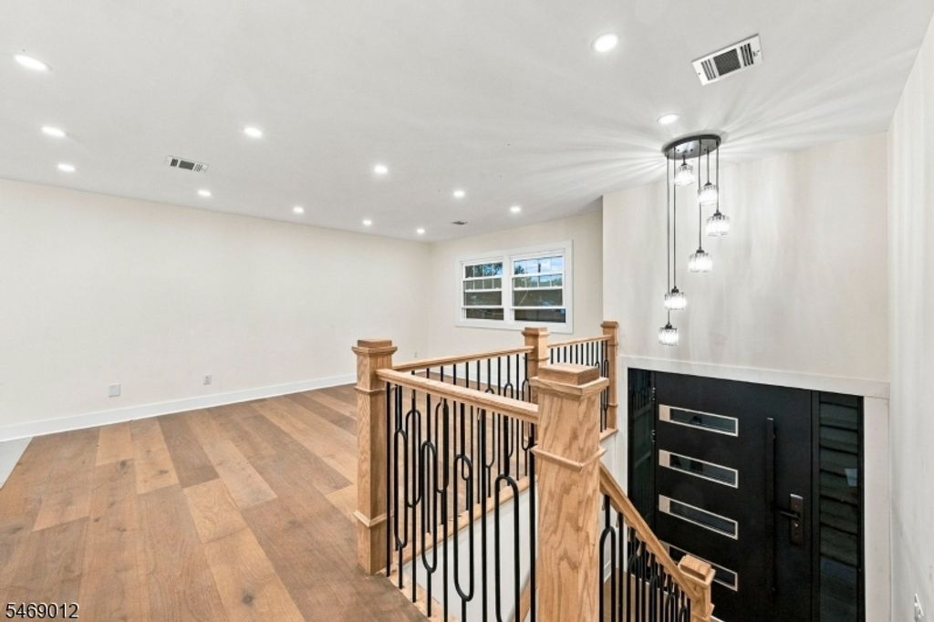1393 Cornell Pl, Union Twp., NJ 07083 — photo 4