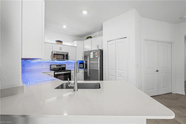 2180 Dragonfruit WAY, Naples, FL 34120
