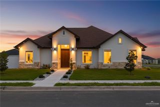 804 N Buxton Avenue, Edinburg, TX 78541