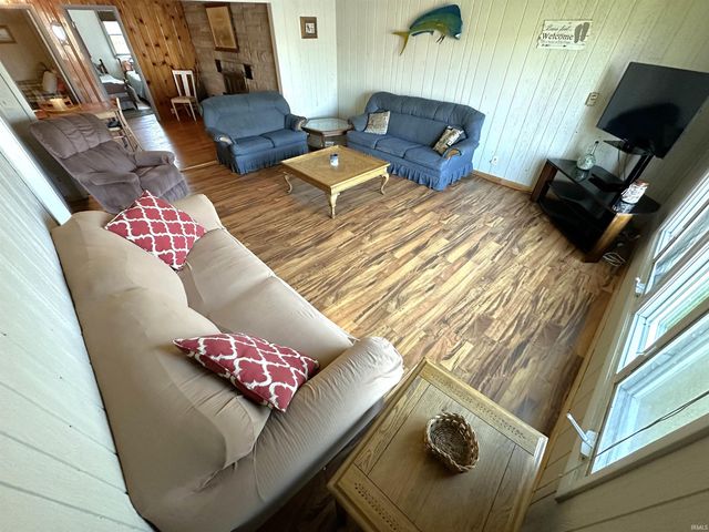 4863 E Elmer Girtz Drive, Monticello, IN 47960