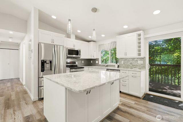 18113 20th Drive SE, Bothell, WA 98012