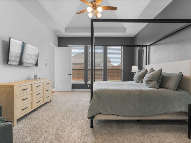 908 Bridle Path Parkway, Aubrey, TX 76227