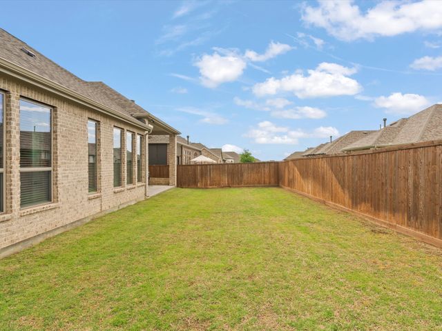 908 Bridle Path Parkway, Aubrey, TX 76227