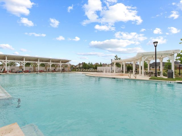 908 Bridle Path Parkway, Aubrey, TX 76227
