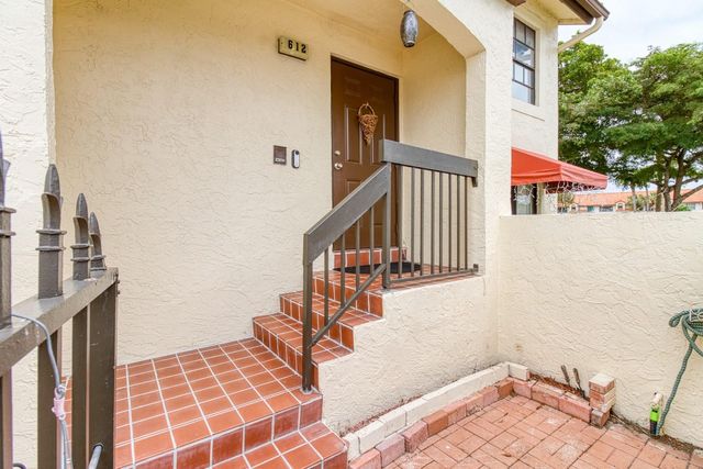 612 Freedom Court 612, Deerfield Beach, FL 33442