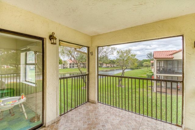 612 Freedom Court 612, Deerfield Beach, FL 33442