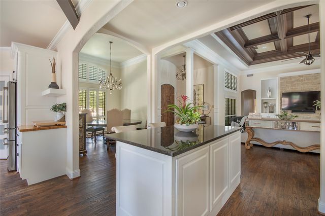 201 Rochelle Court, Colleyville, TX 76034