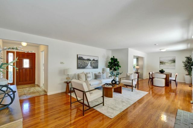 1394 Bobwhite Avenue, Sunnyvale, CA 94087