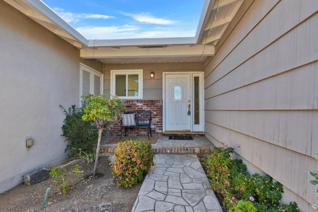 1394 Bobwhite Avenue, Sunnyvale, CA 94087