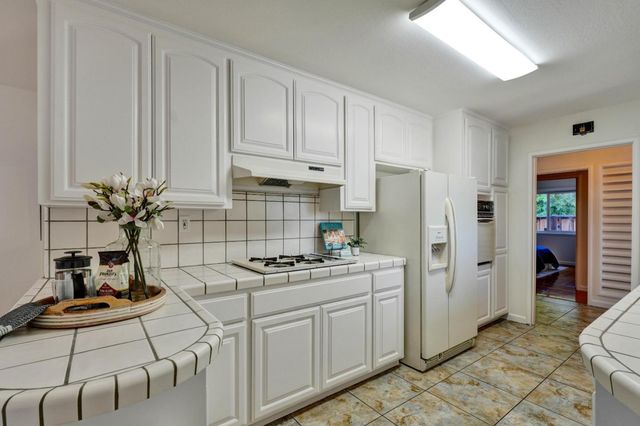 1394 Bobwhite Avenue, Sunnyvale, CA 94087