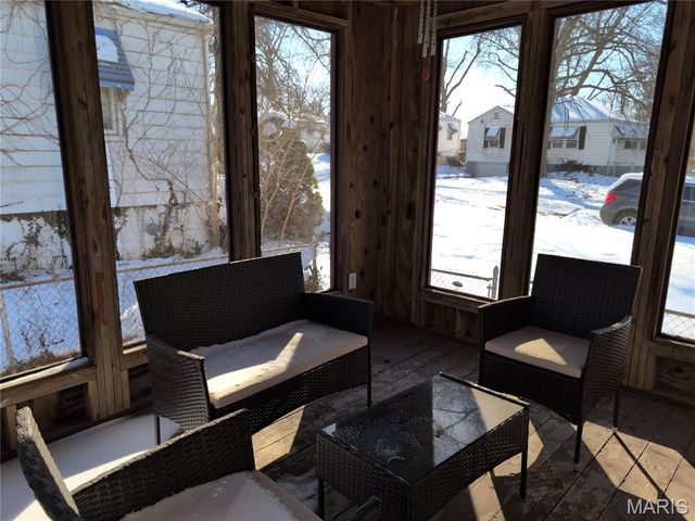 571 Glorose Drive, Riverview, MO 63137