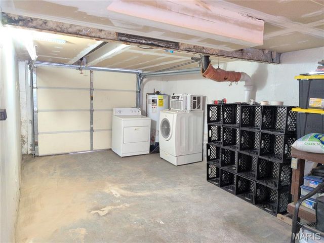 571 Glorose Drive, Riverview, MO 63137