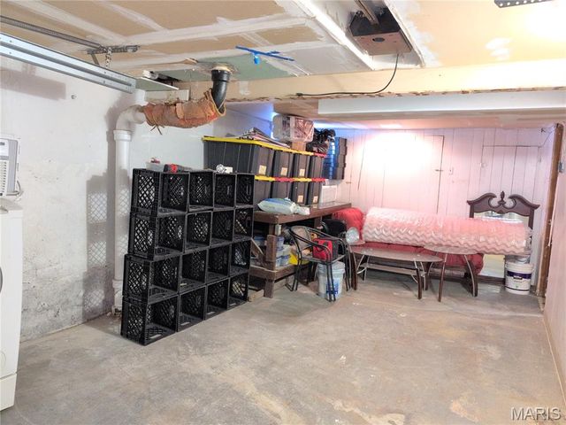 571 Glorose Drive, Riverview, MO 63137