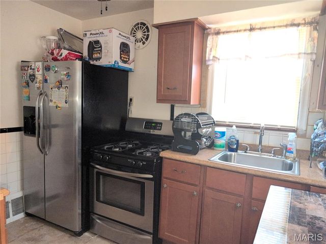 571 Glorose Drive, Riverview, MO 63137