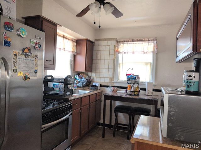 571 Glorose Drive, Riverview, MO 63137