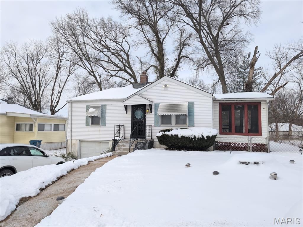 571 Glorose Drive, Riverview, MO 63137