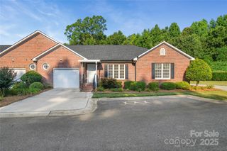 2207 Windsor Woods Drive, Gastonia, NC 28054