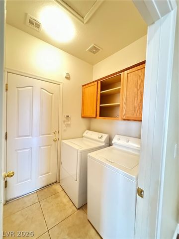 10724 Windrose Point Avenue, Las Vegas, NV 89144