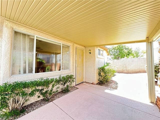 10724 Windrose Point Avenue, Las Vegas, NV 89144