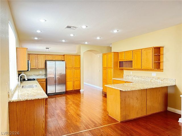 10724 Windrose Point Avenue, Las Vegas, NV 89144
