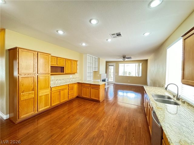 10724 Windrose Point Avenue, Las Vegas, NV 89144