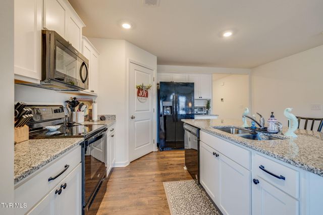 535 Cox Hollow Road, Kingsport, TN 37663