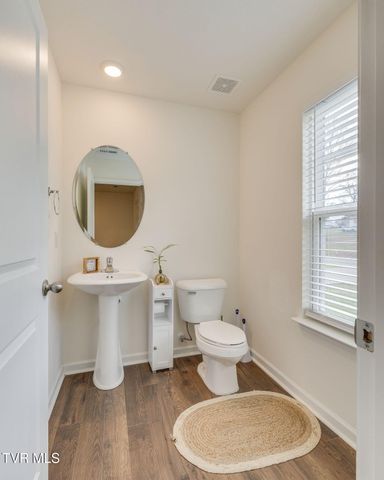 535 Cox Hollow Road, Kingsport, TN 37663