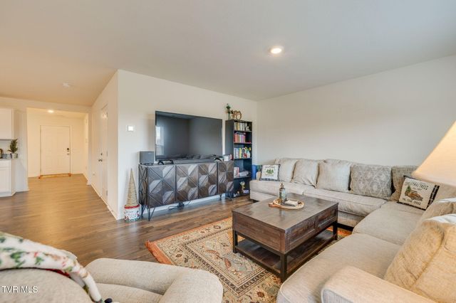 535 Cox Hollow Road, Kingsport, TN 37663