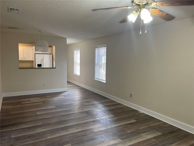 106 Red Bud Court, Brunswick, GA 31520