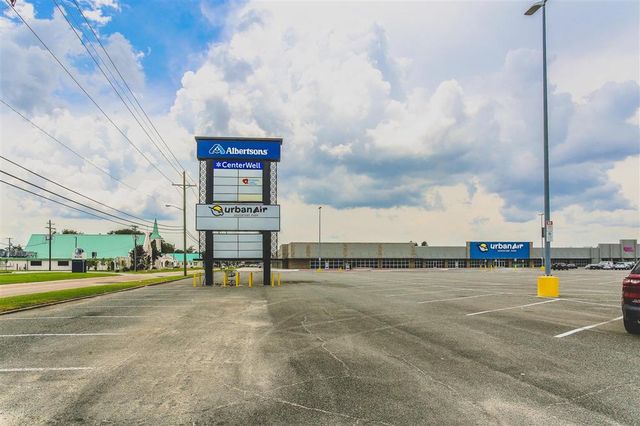 4058 Ryan Street 700, Lake Charles, LA 70605