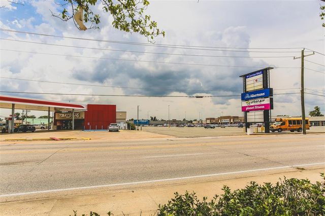 4058 Ryan Street 700, Lake Charles, LA 70605