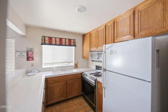 3417 Rio Hato Court, Camarillo, CA 93010