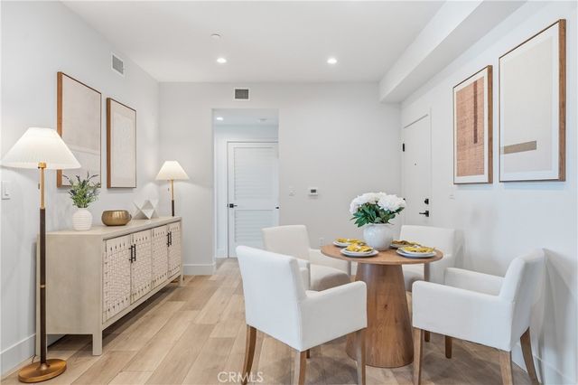 150 S Oak Knoll Avenue 105, Pasadena, CA 91101